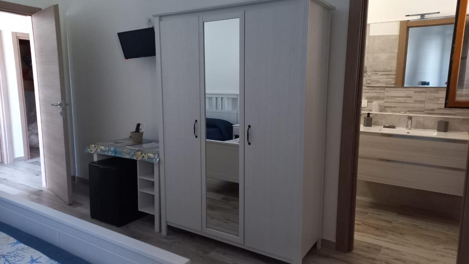 Da Patrizia Hotel Санта Тереза Галура Екстериор снимка