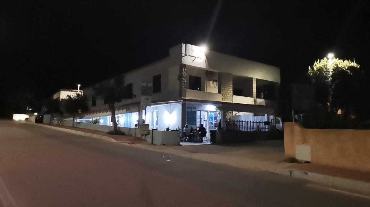 Da Patrizia Hotel Санта Тереза Галура Екстериор снимка